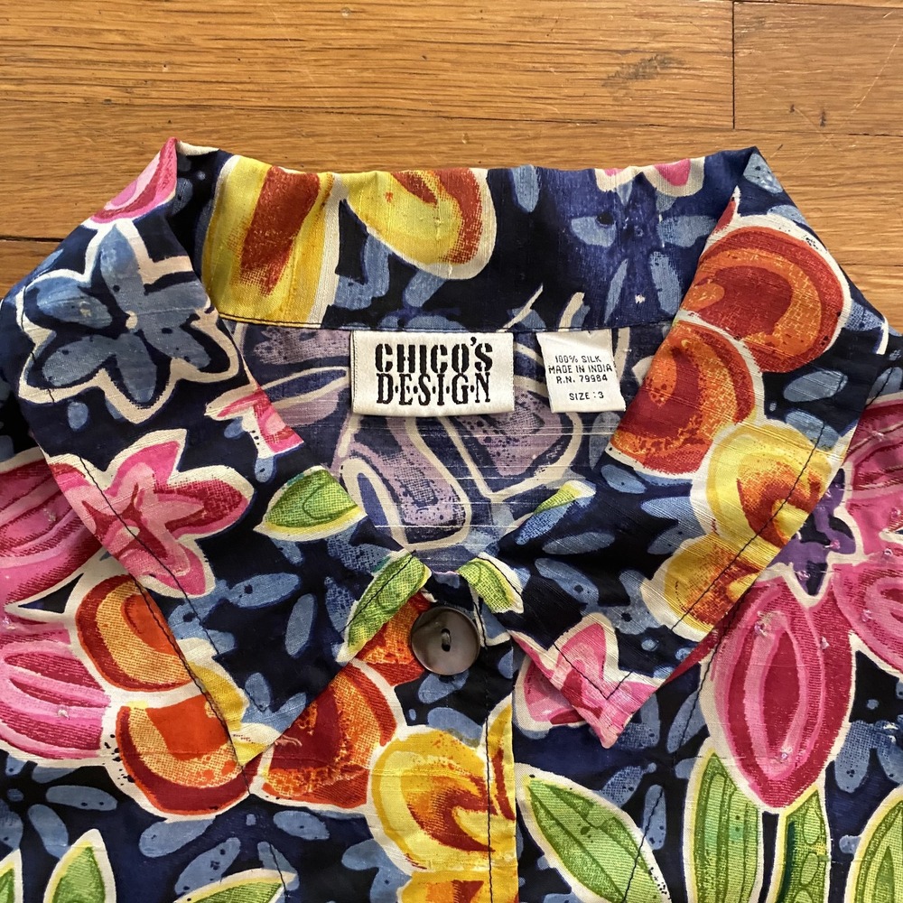 Vintage Chico's Design Jacket Womens 2 Blue Silk‎ Floral Art Print Button Up 90s - Picture 2 of 8